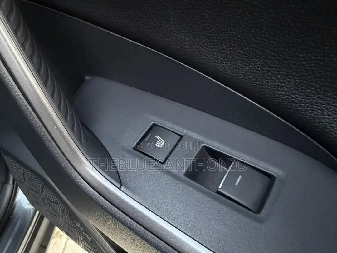 New Toyota RAV4 Hybrid 2024 Gray
