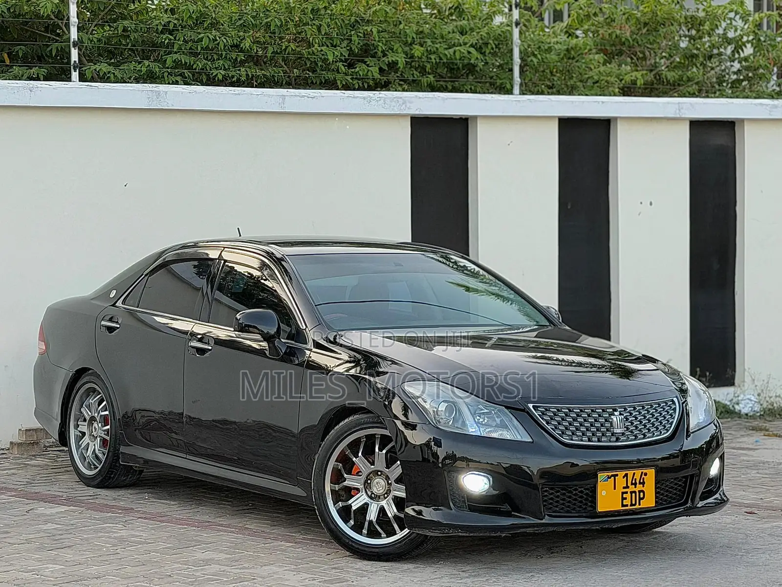 Toyota Crown 2009 White