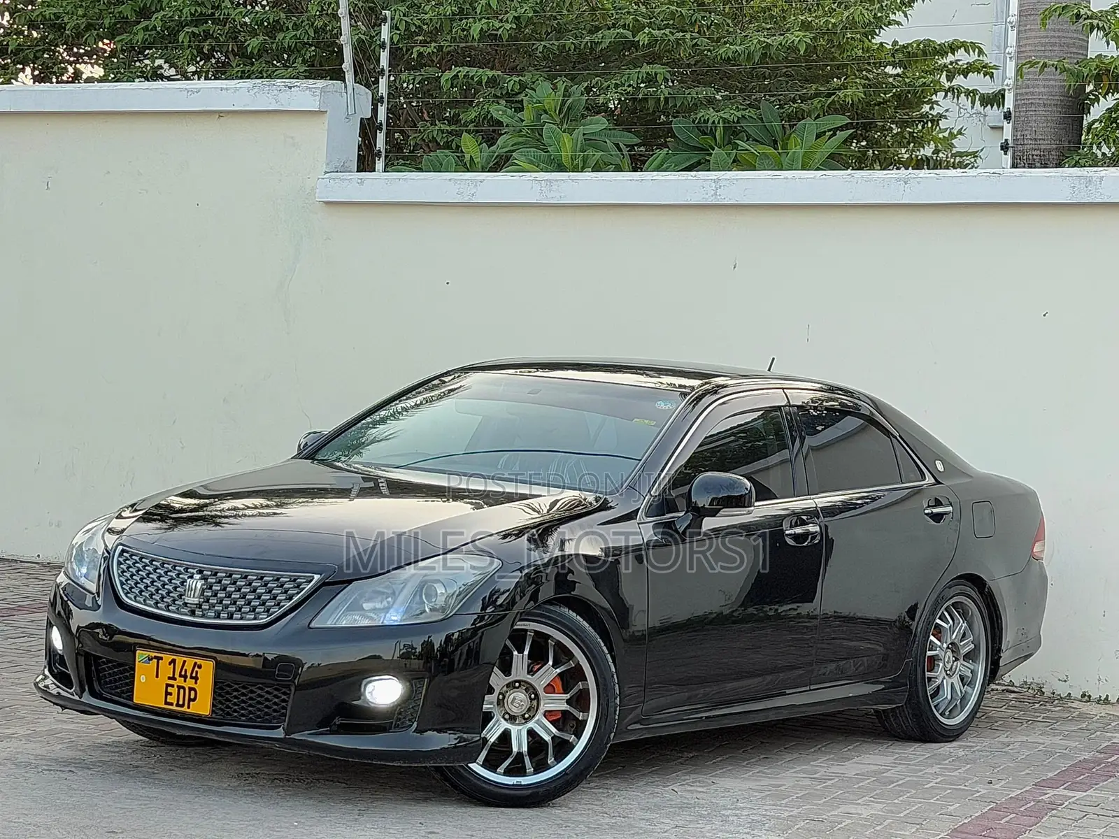 Toyota Crown 2009 White