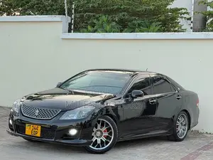 Toyota Crown 2009 White