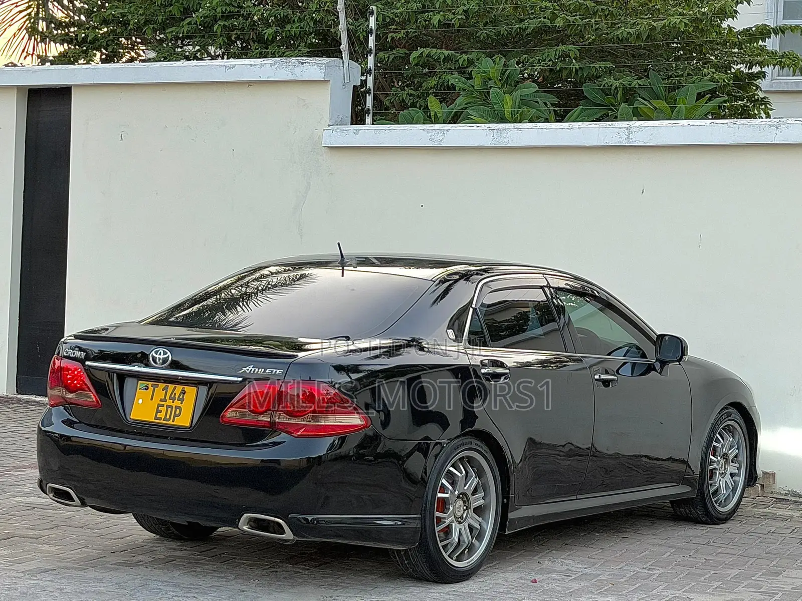 Toyota Crown 2009 White