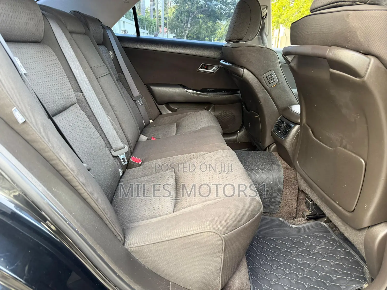 Toyota Crown 2009 White