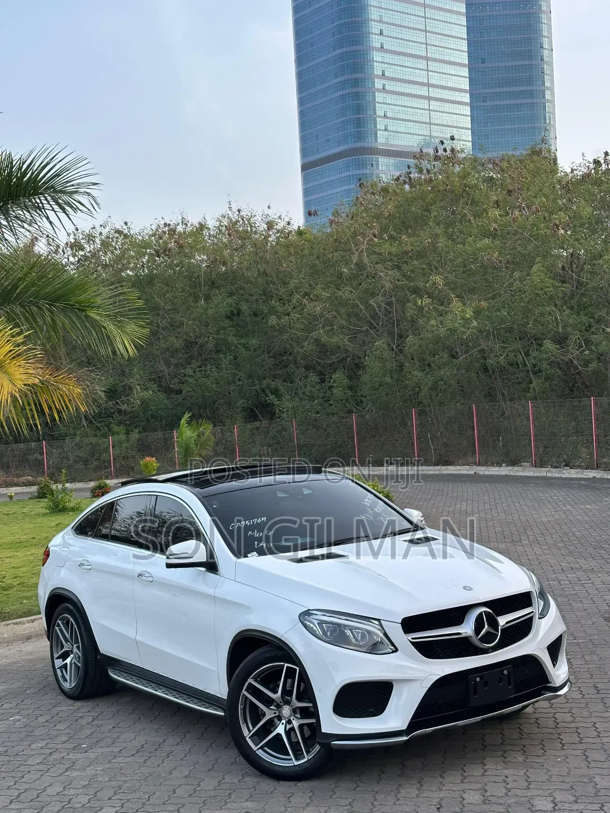Mercedes-Benz GLE-Class 2016 White