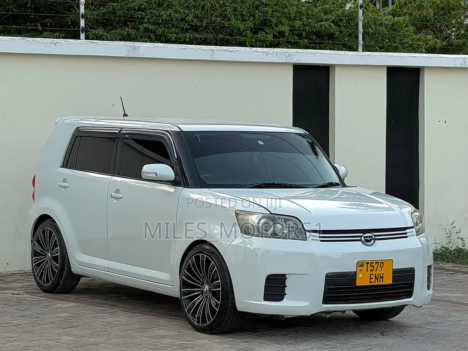 Toyota Corolla Rumion 2009 White