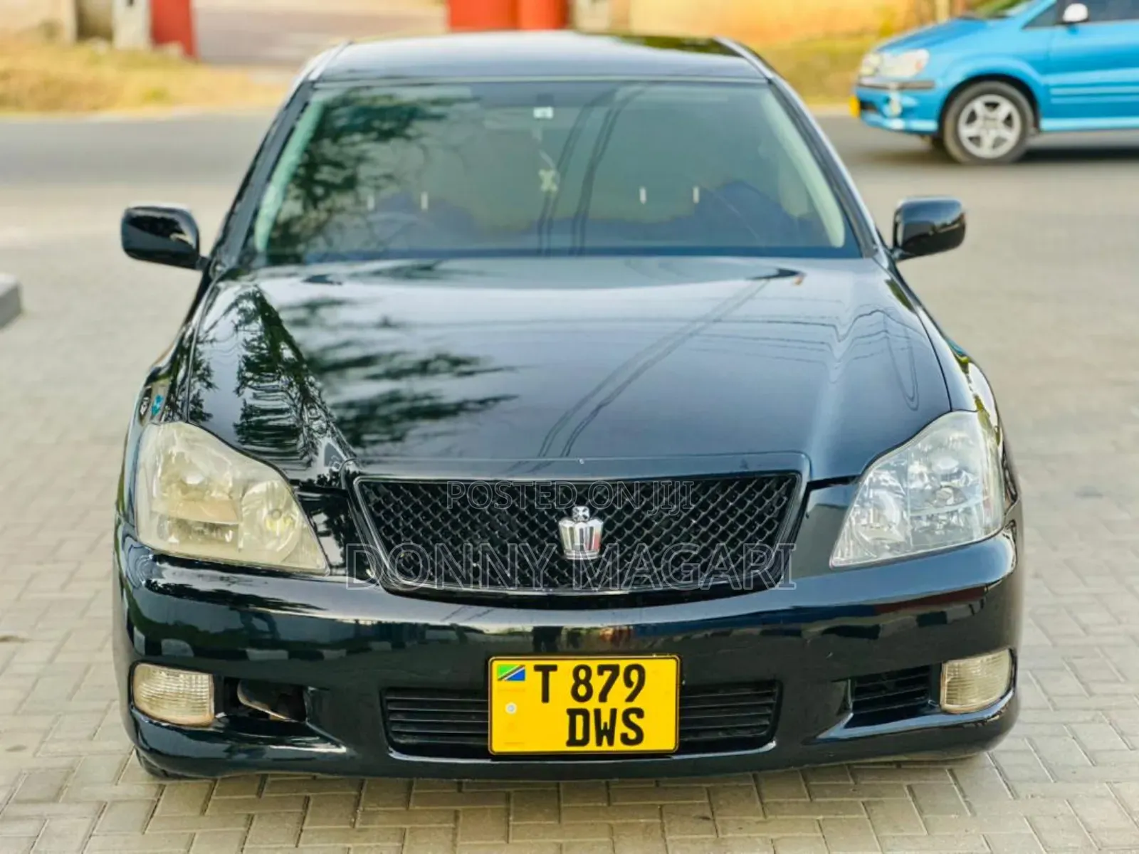Toyota Crown 2006 Black