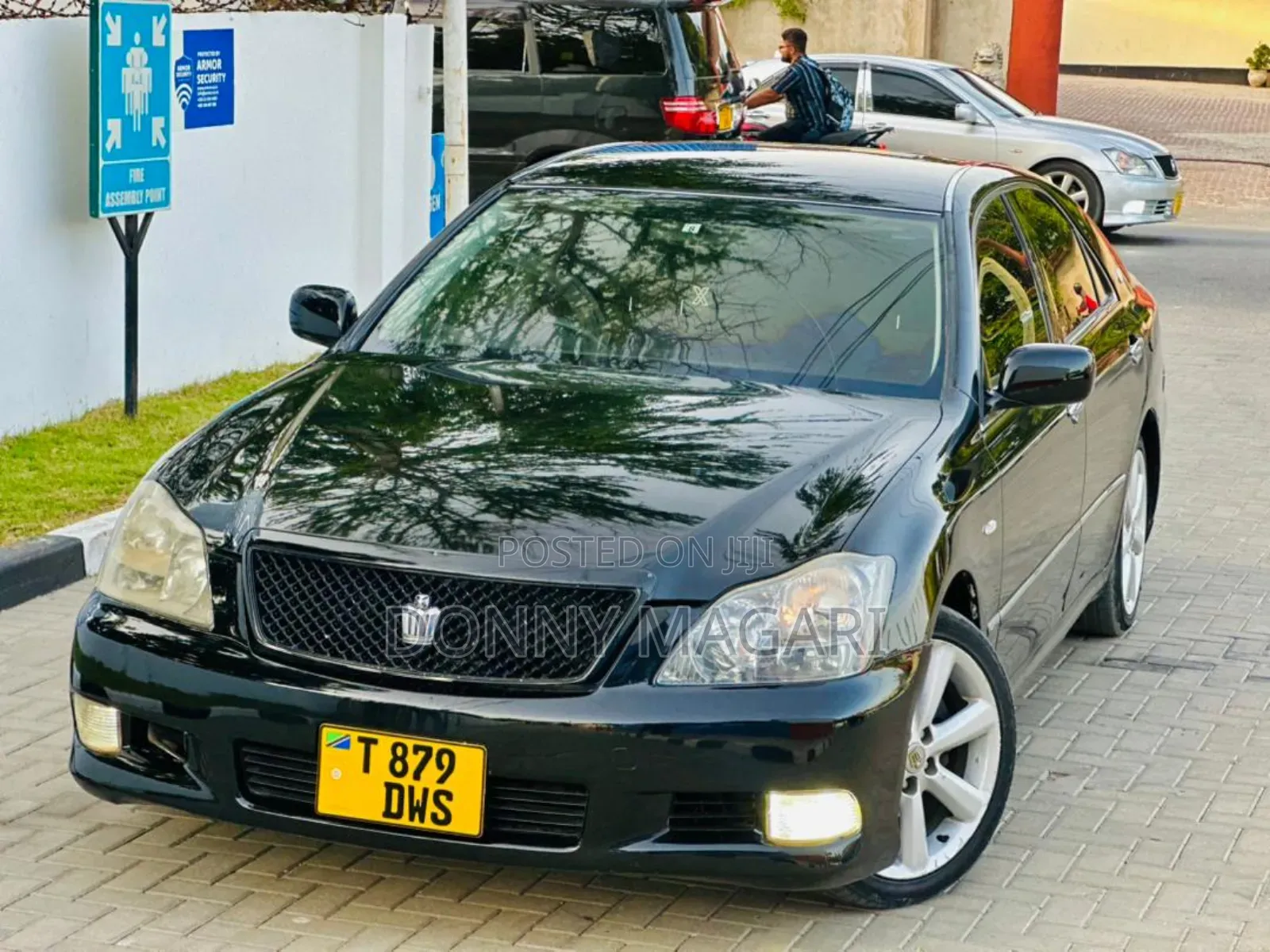 Toyota Crown 2006 Black