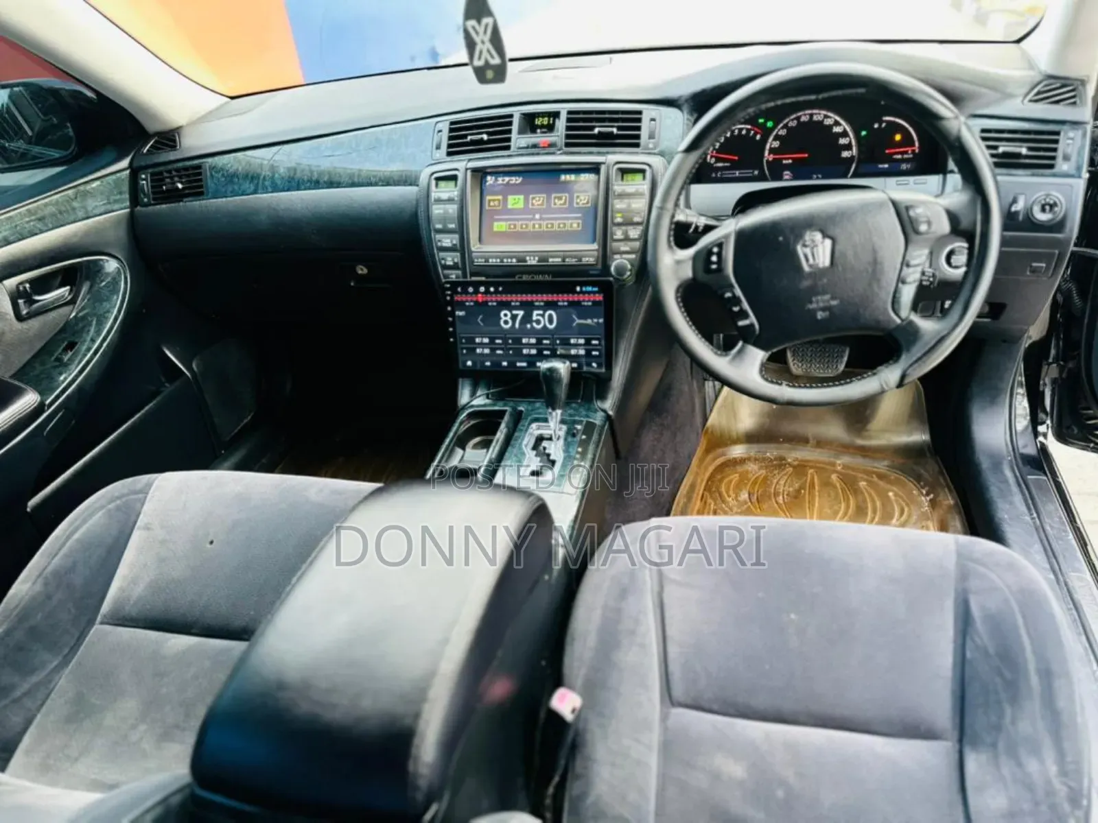 Toyota Crown 2006 Black