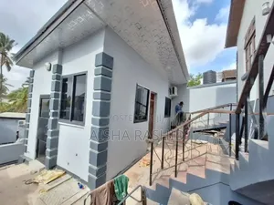 1bdrm Apartment in Kimara for rent
