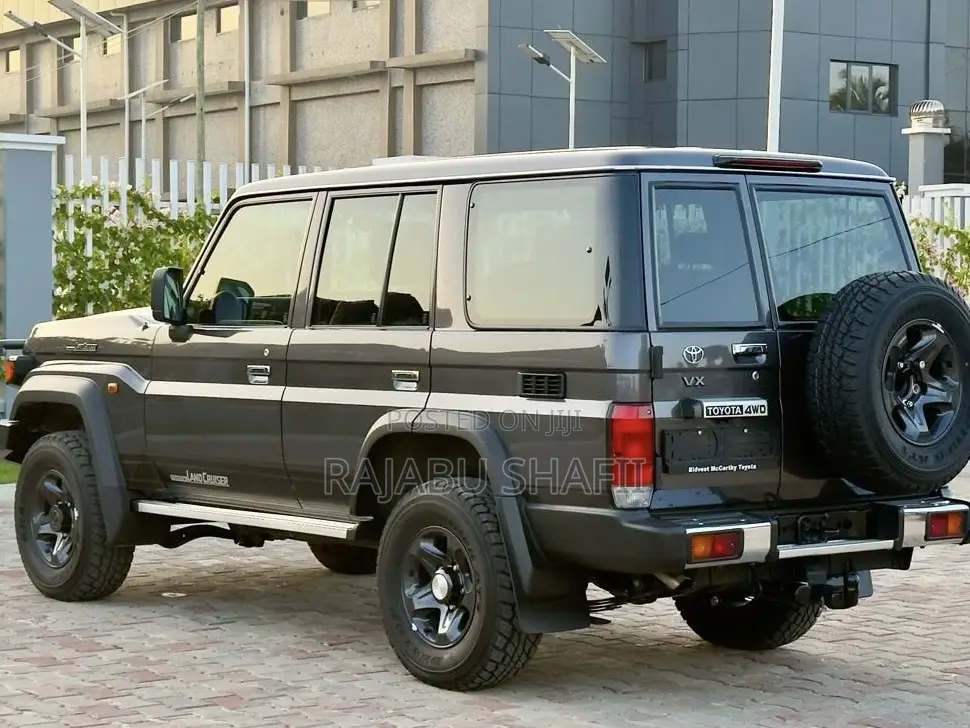 New Toyota Land Cruiser 79 Series 2025 Gray