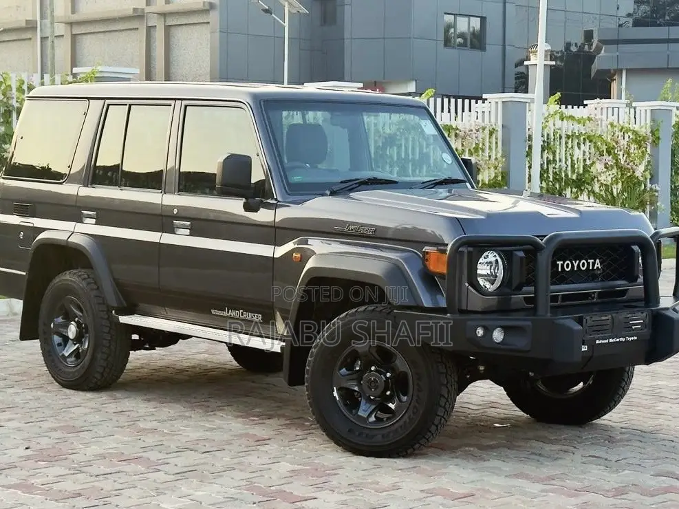 New Toyota Land Cruiser 79 Series 2025 Gray