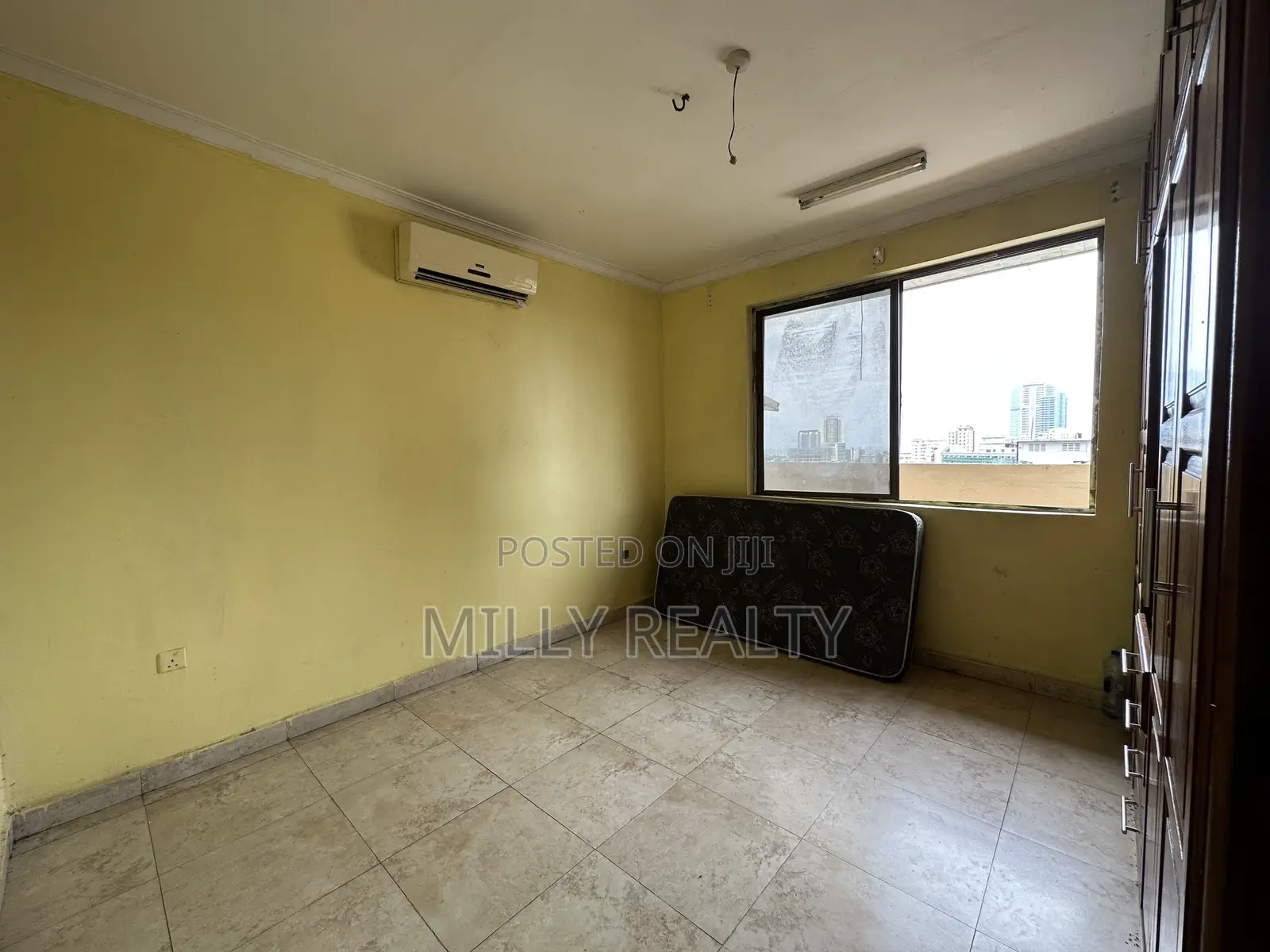 2bdrm Apartment in Lumumba Street, Kariakoo for sale