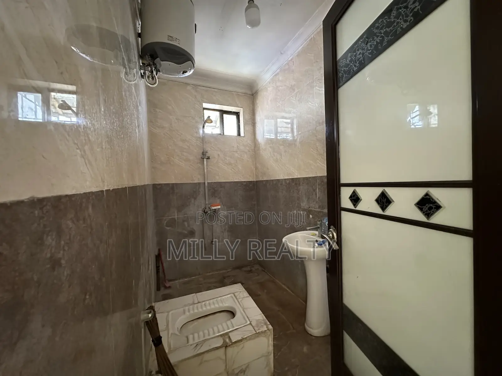 2bdrm Apartment in Lumumba Street, Kariakoo for sale