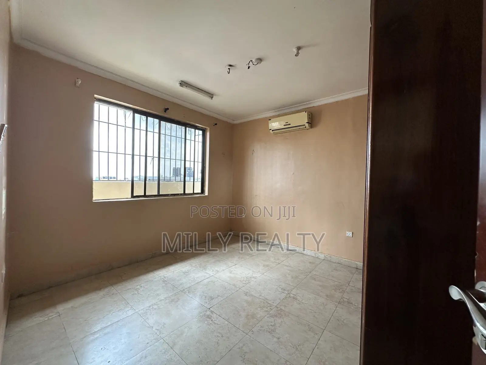 2bdrm Apartment in Lumumba Street, Kariakoo for sale