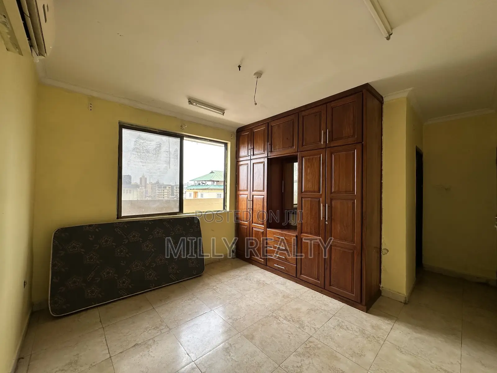 2bdrm Apartment in Lumumba Street, Kariakoo for sale