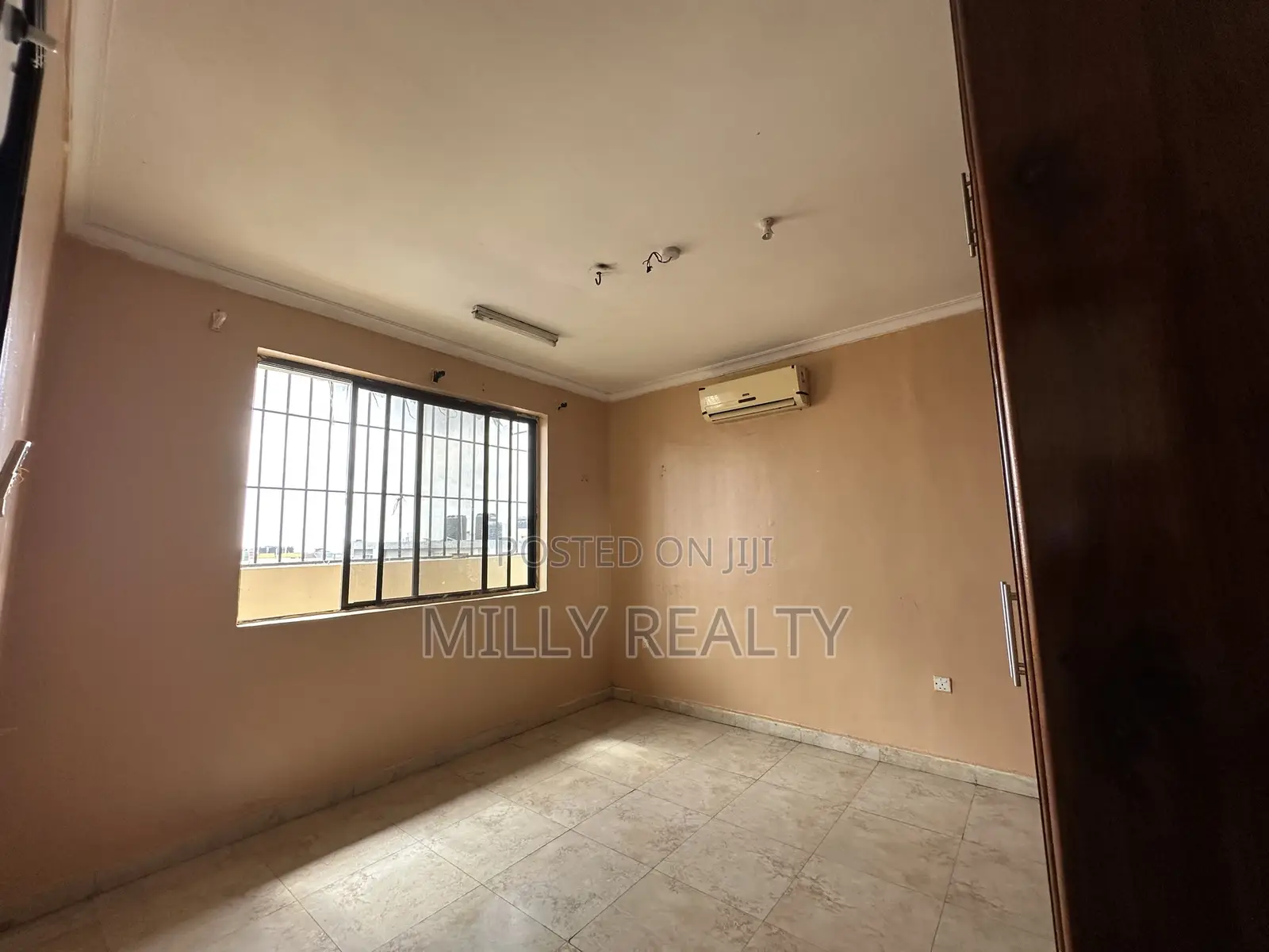 2bdrm Apartment in Lumumba Street, Kariakoo for sale