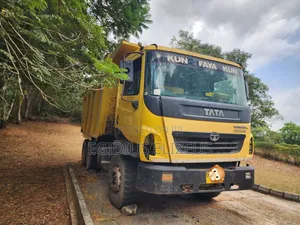 Tata Prima 2018 Yellow for Sale