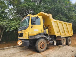 Tata Prima 2018 Yellow for Sale