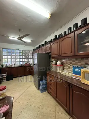 3bdrm House in Msasani Gsm Mall for rent