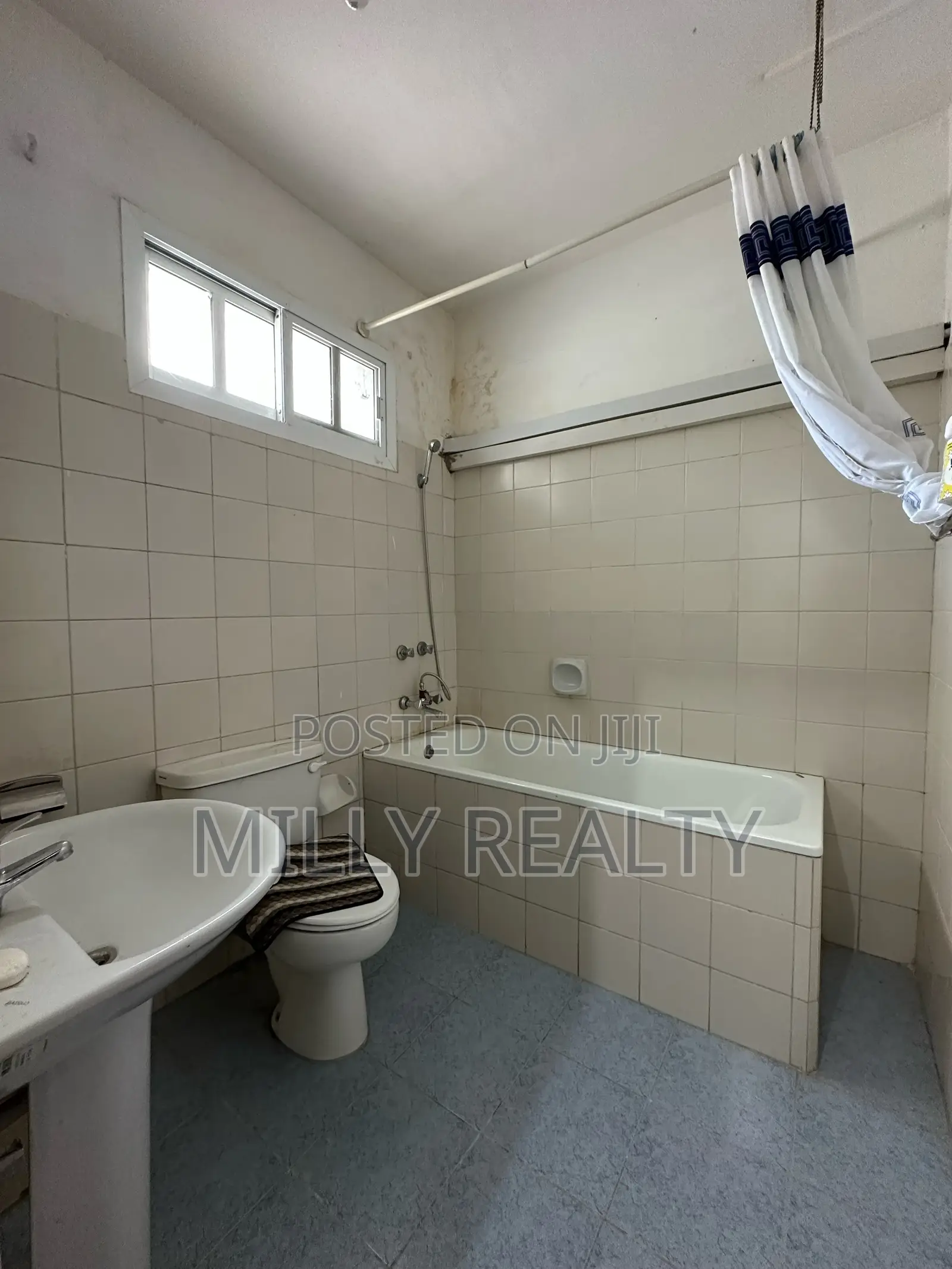 3bdrm House in Msasani Gsm Mall for rent
