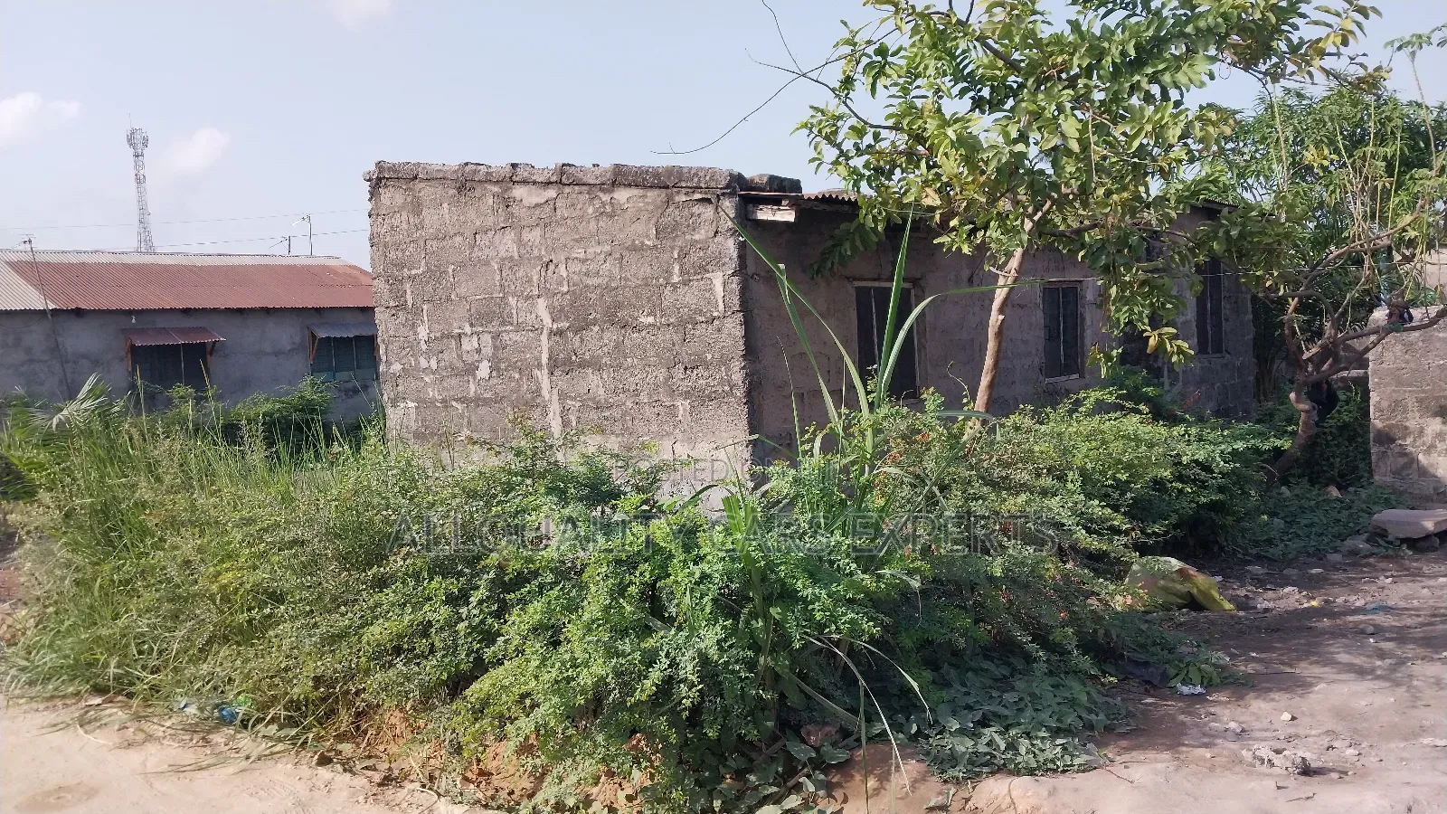 Furnished Mini Flat in Open Space And Flat, Kilakala for sale