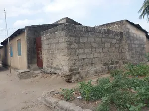 Furnished 8bdrm House in House, Kilakala for sale