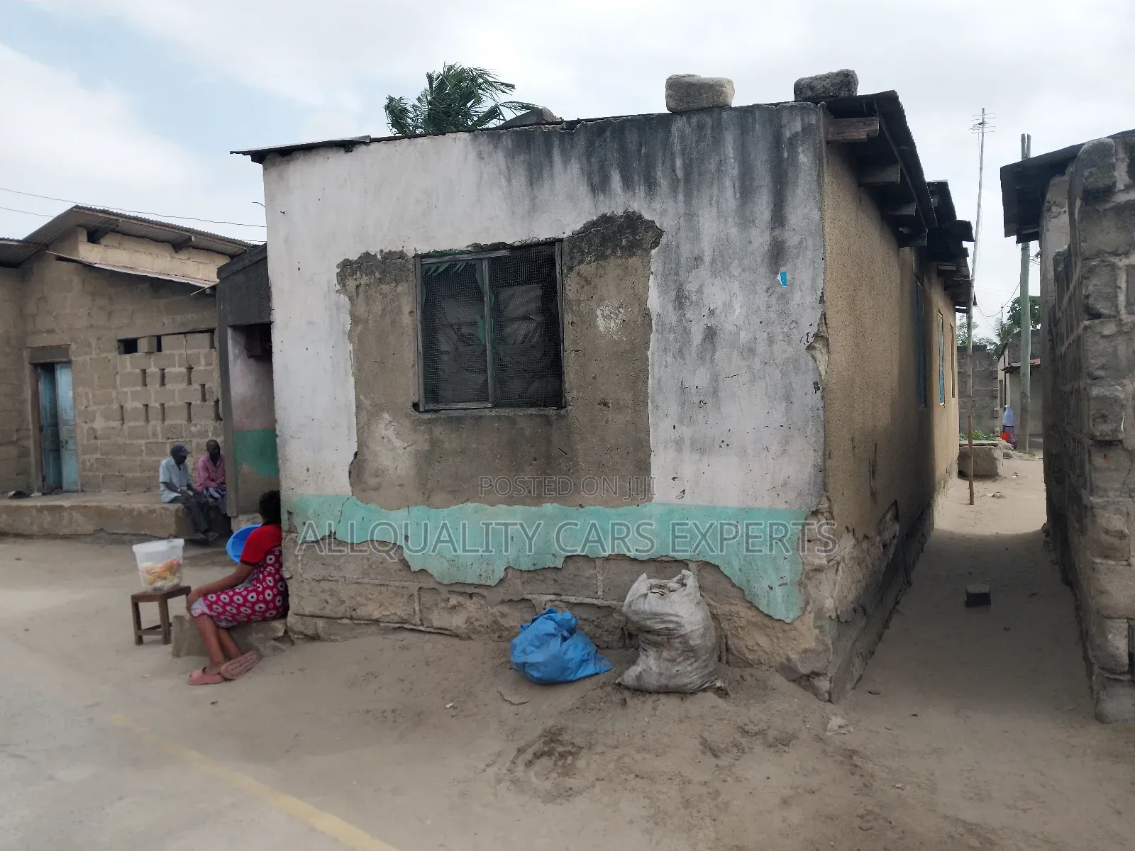 Furnished 8bdrm House in House, Kilakala for sale