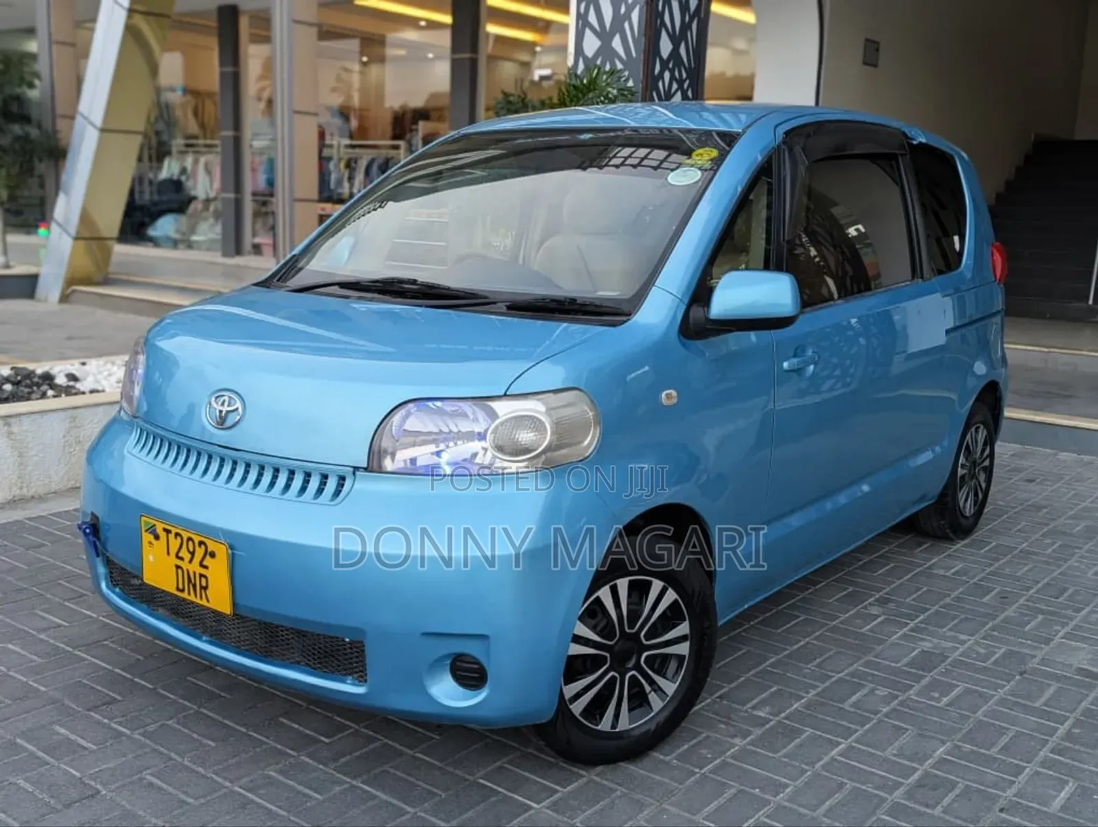 Toyota Porte 2005 Blue