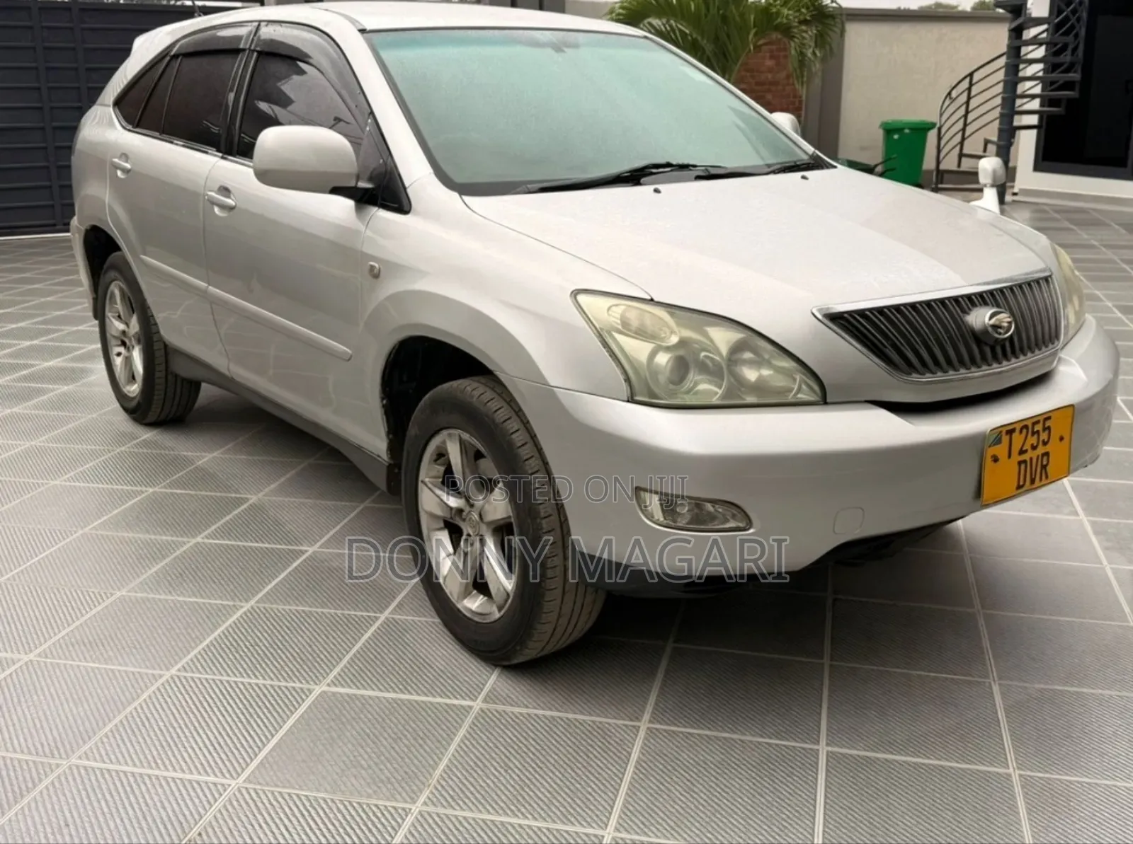 Toyota Harrier 2004 Silver