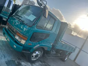 Mitsubishi Fuso 2000 Green