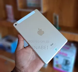 Apple iPad mini 4 128 GB Silver