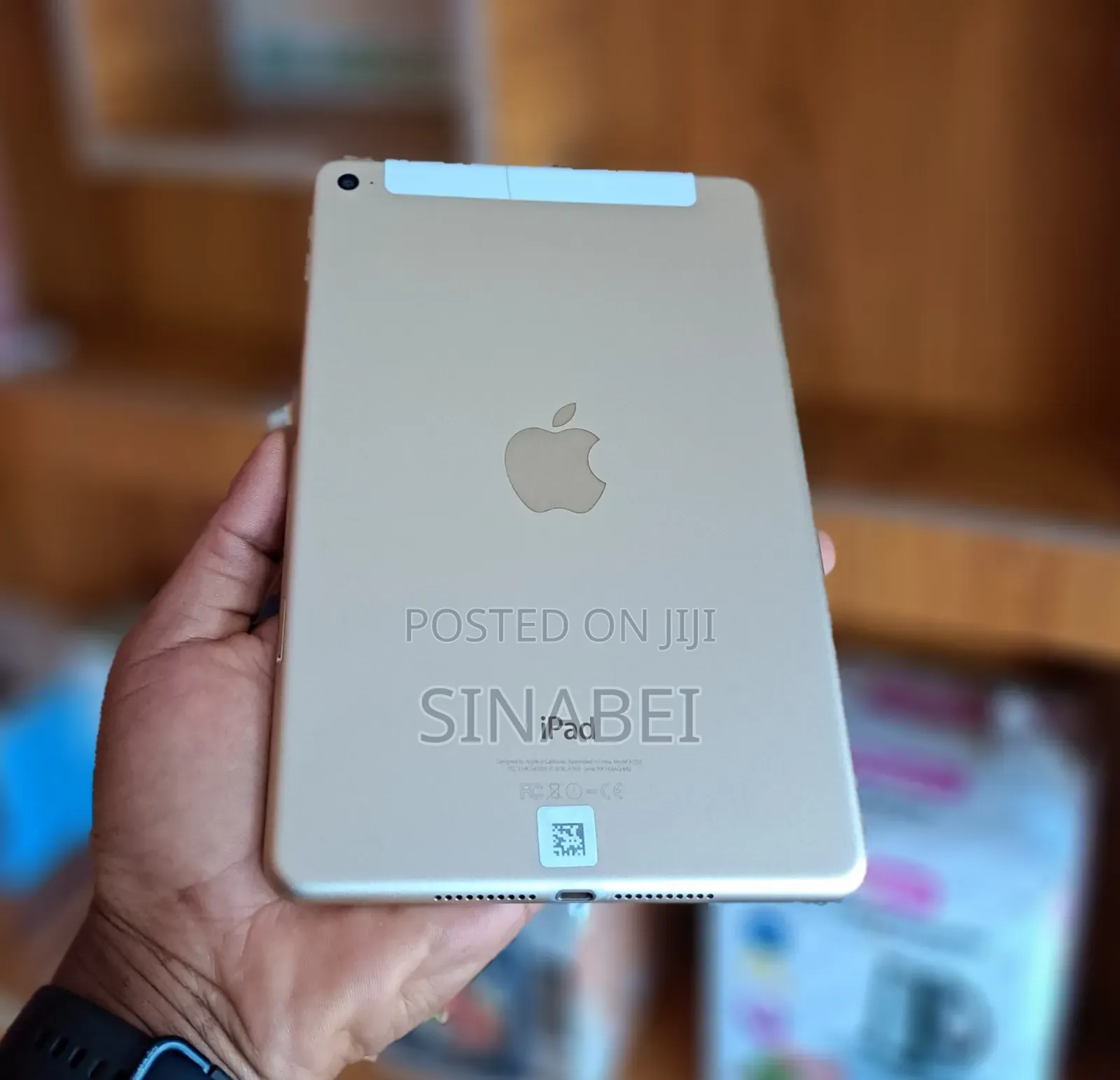Apple iPad mini 4 128 GB Silver