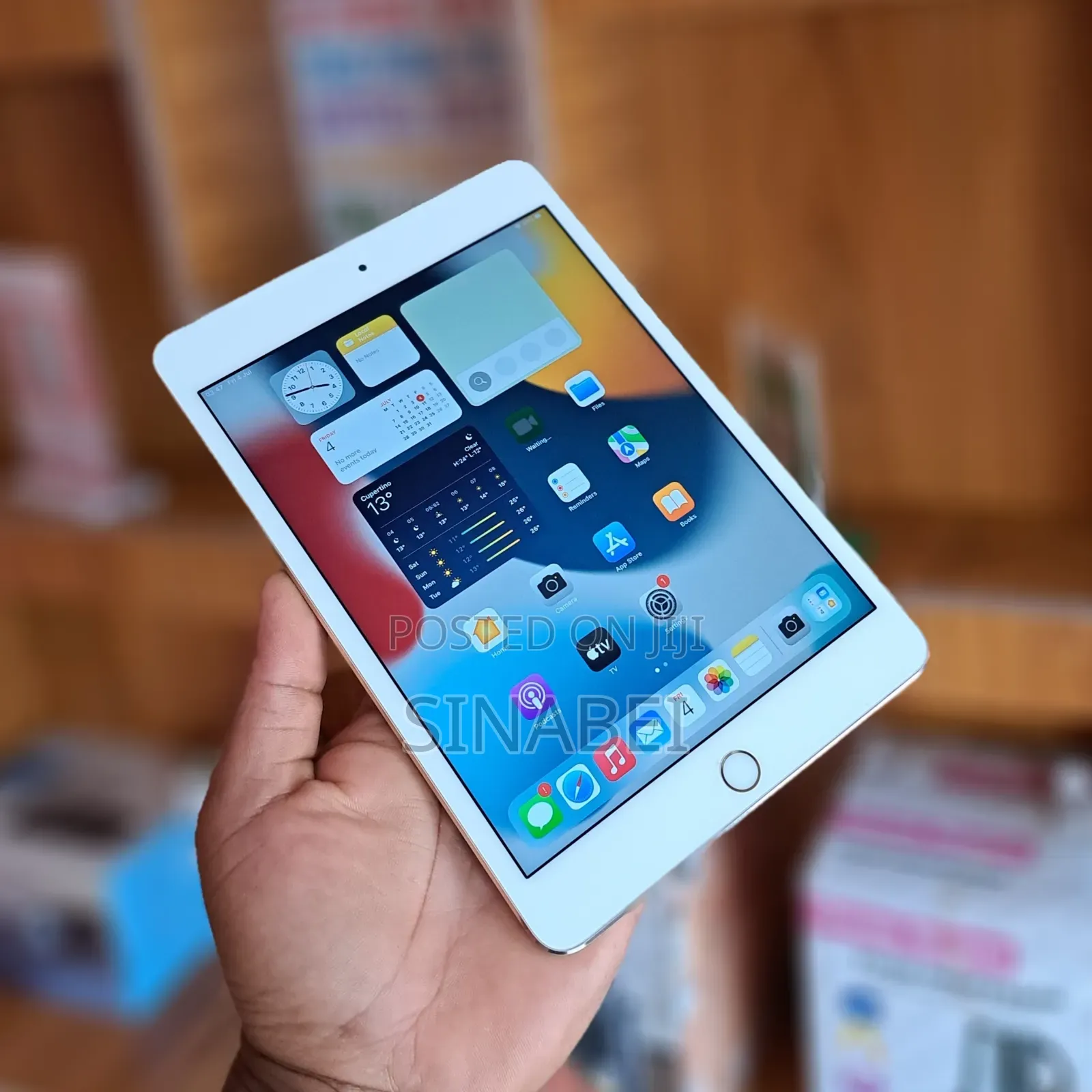 Apple iPad mini 4 128 GB Silver