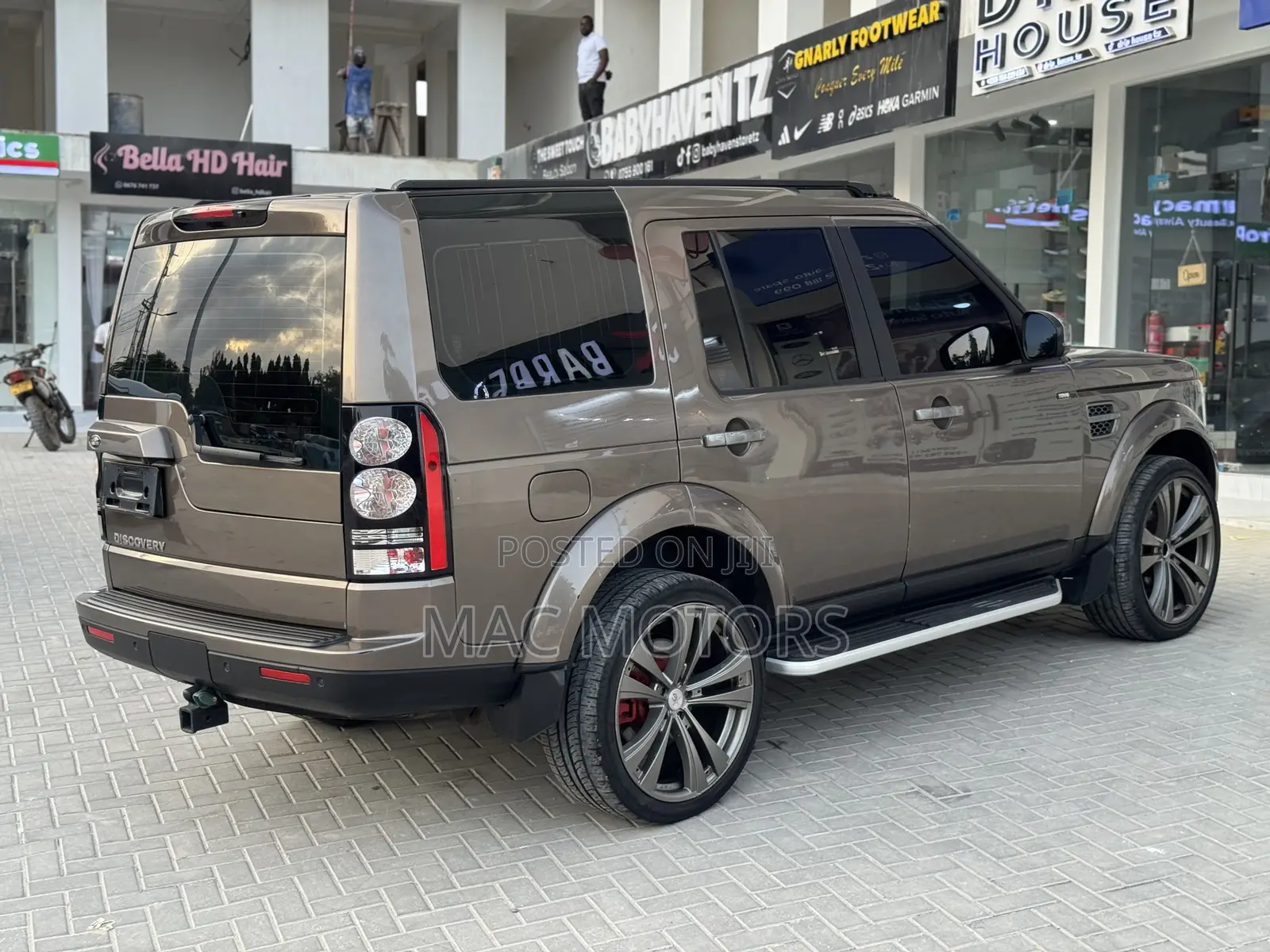 Land Rover Discovery 2016 Brown