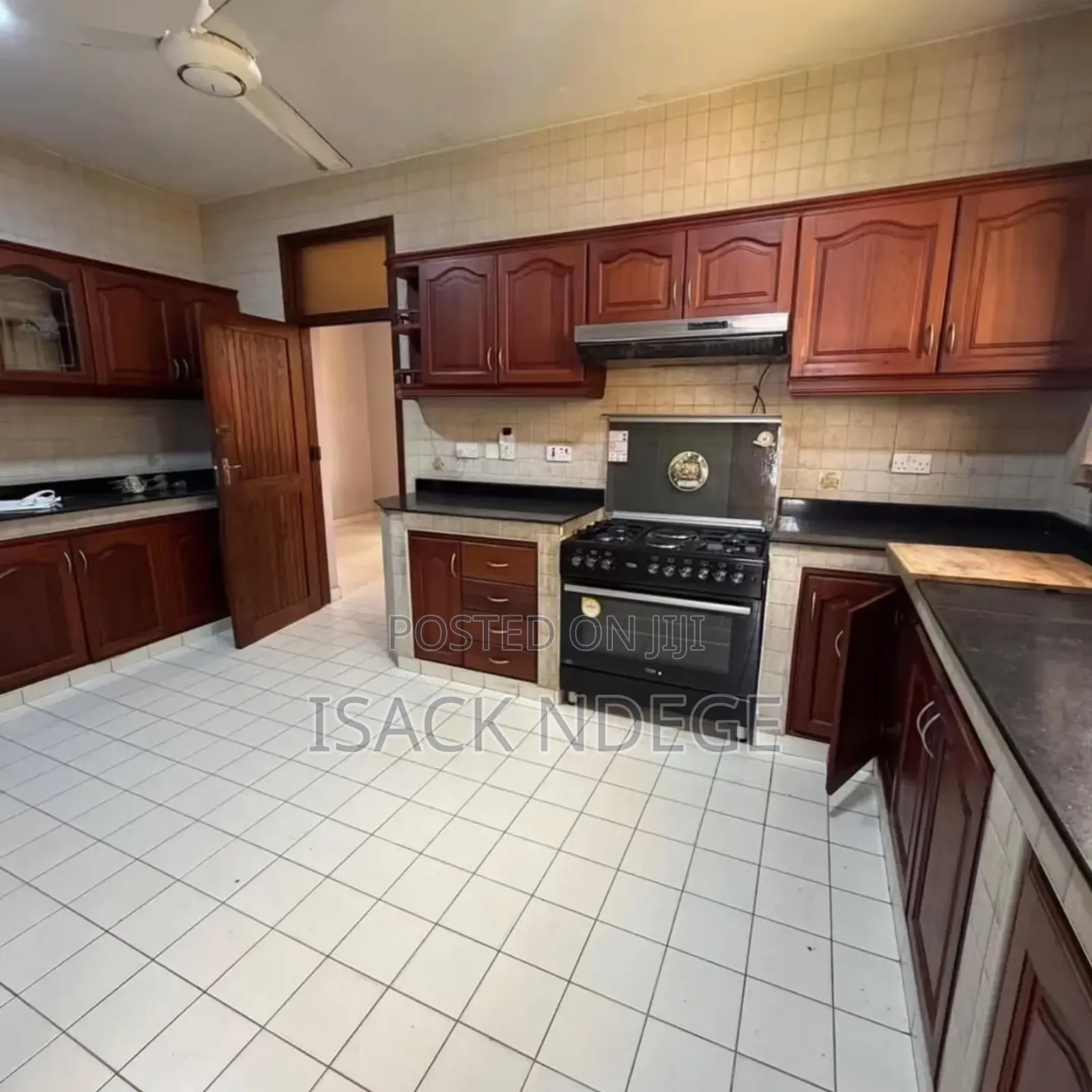 5bdrm House in Msasani for rent