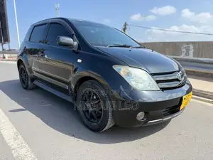 Toyota IST 2004 Black