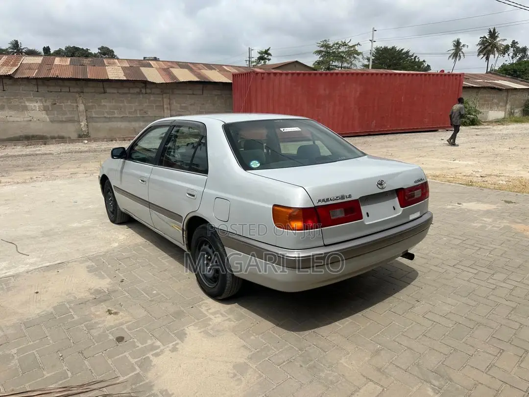Toyota Premio 2002 Silver