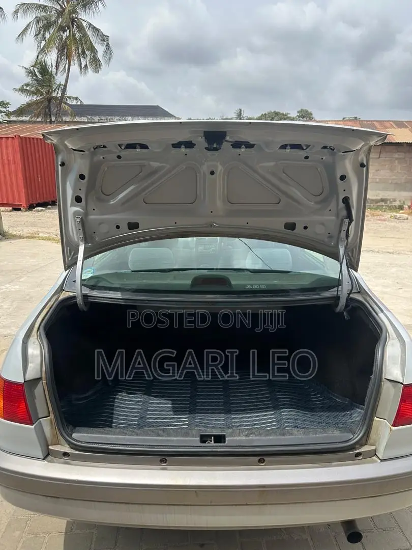 Toyota Premio 2002 Silver