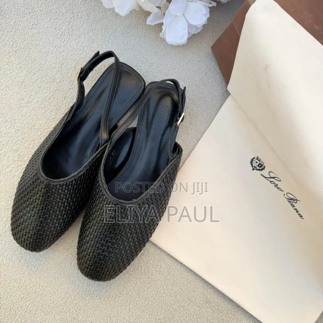 Flat Shoes