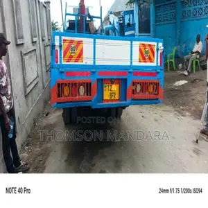 Fuso With Crane