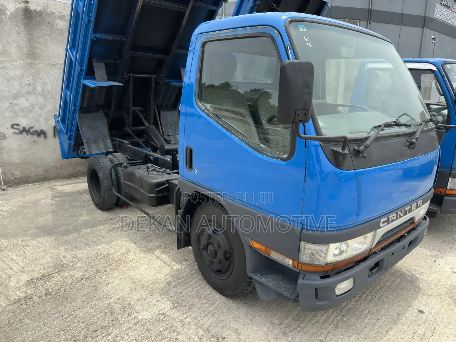 Mitsubishi Canter Dump