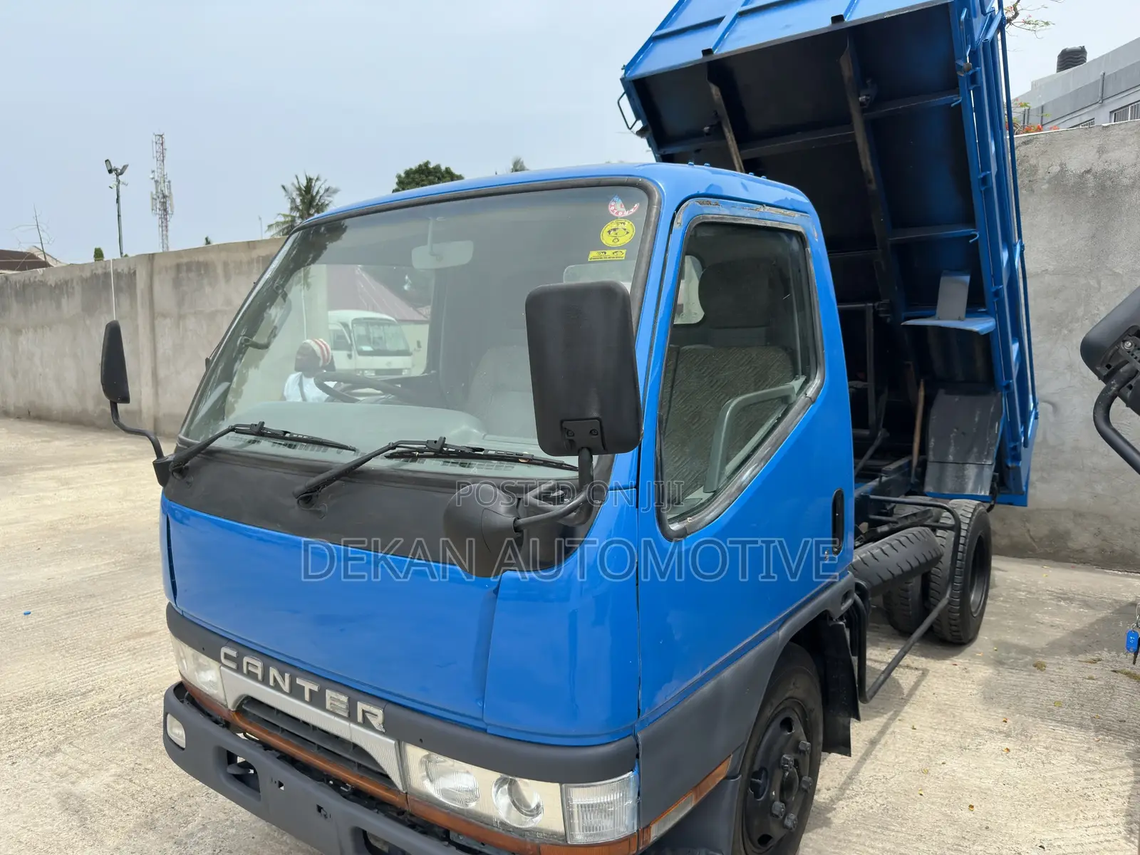 Mitsubishi Canter Dump