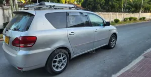 Toyota Ipsum 2004 Silver