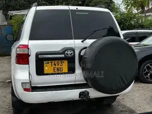 Toyota Land Cruiser 2015 White