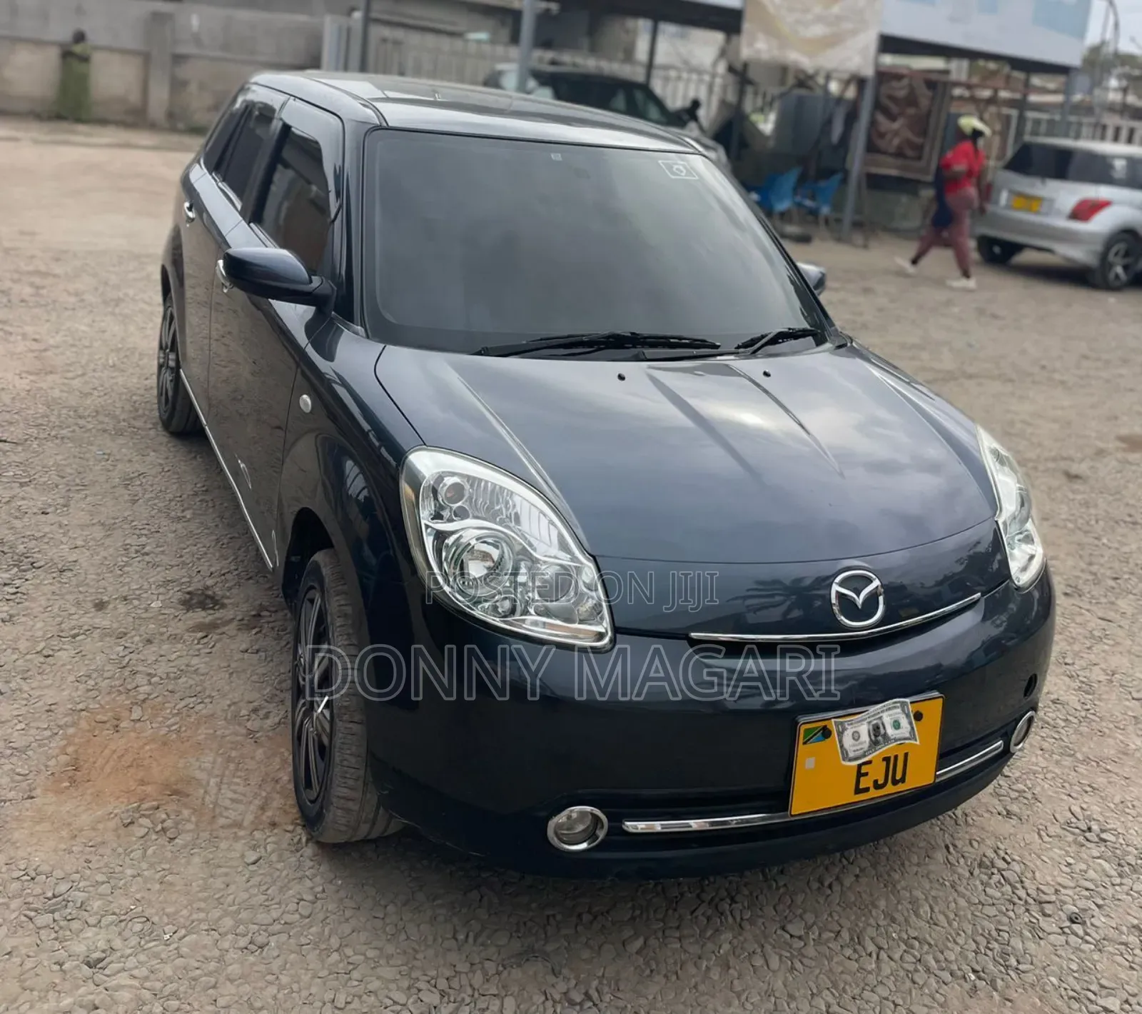 Mazda Verisa 2010 Gray
