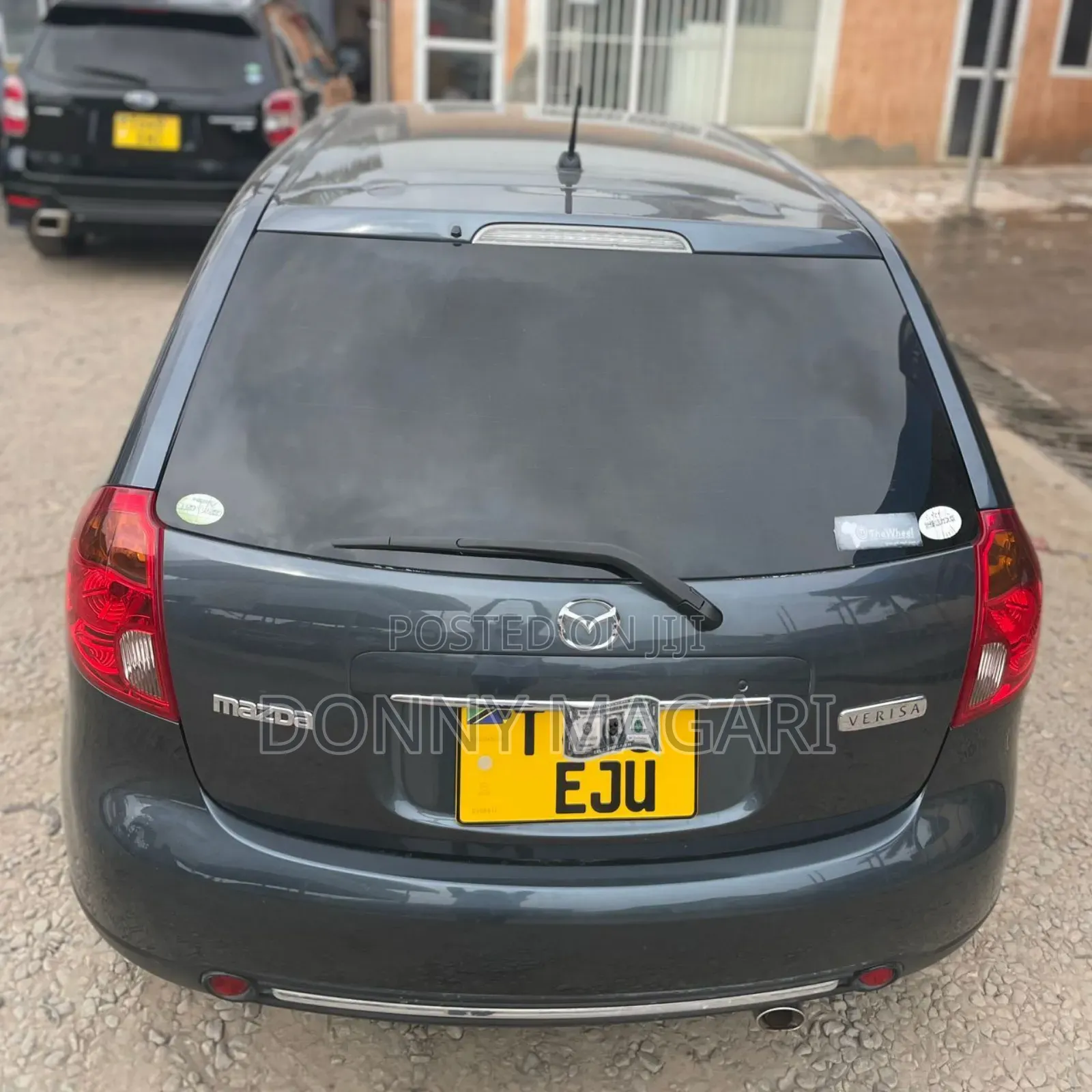 Mazda Verisa 2010 Gray