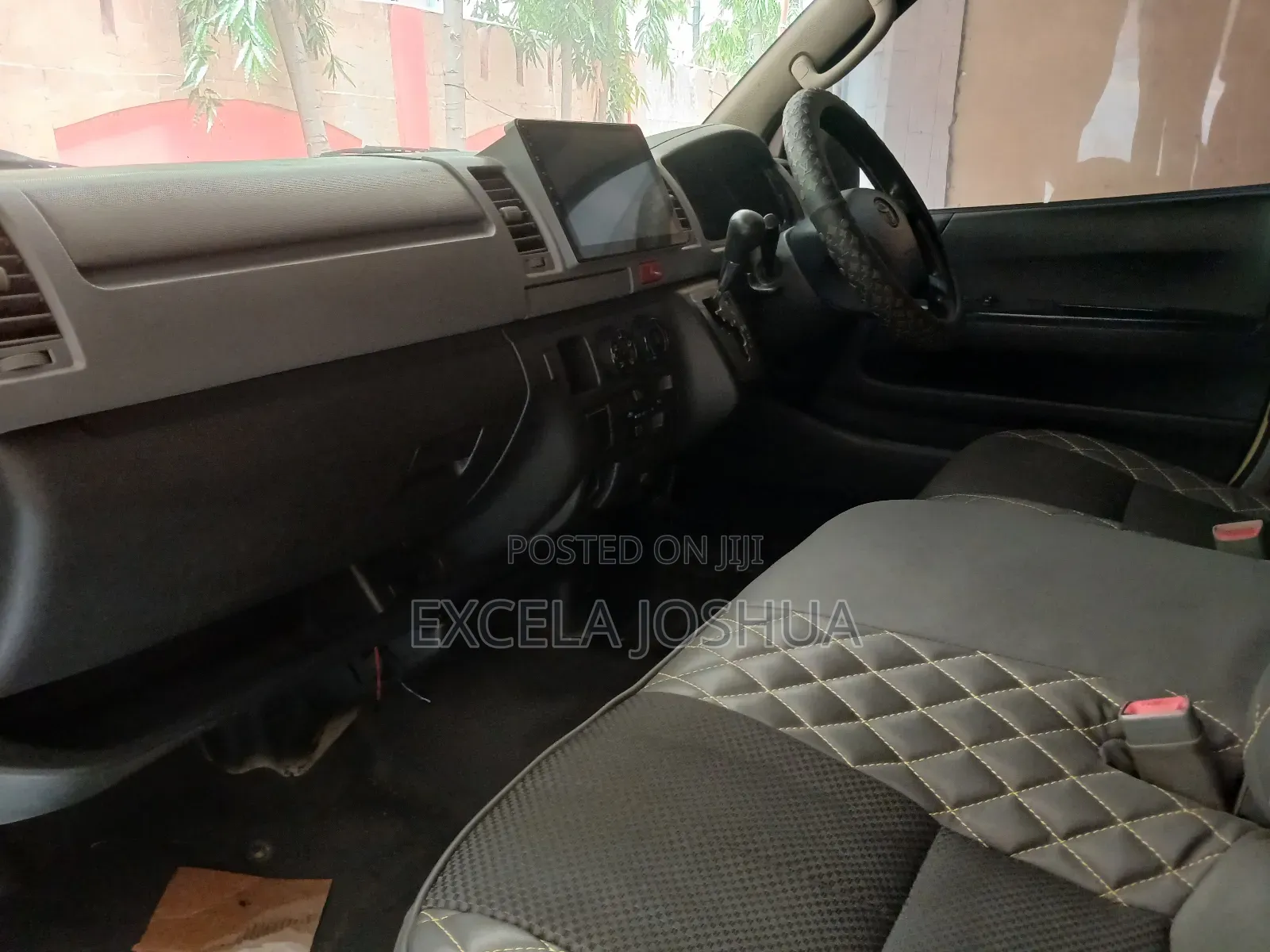 Toyota Regius 2006 Beige