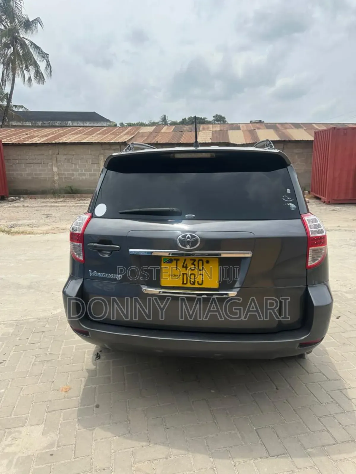 Toyota Vanguard 2010 Gray