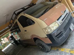 Toyota HiAce 2008 Brown