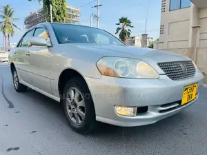 Toyota Mark II 2004 Silver
