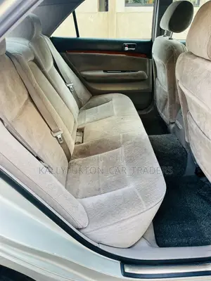 Toyota Mark II 2004 Silver